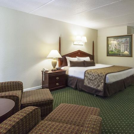 Four Seasons Motor Lodge Гатлинбург Номер фото