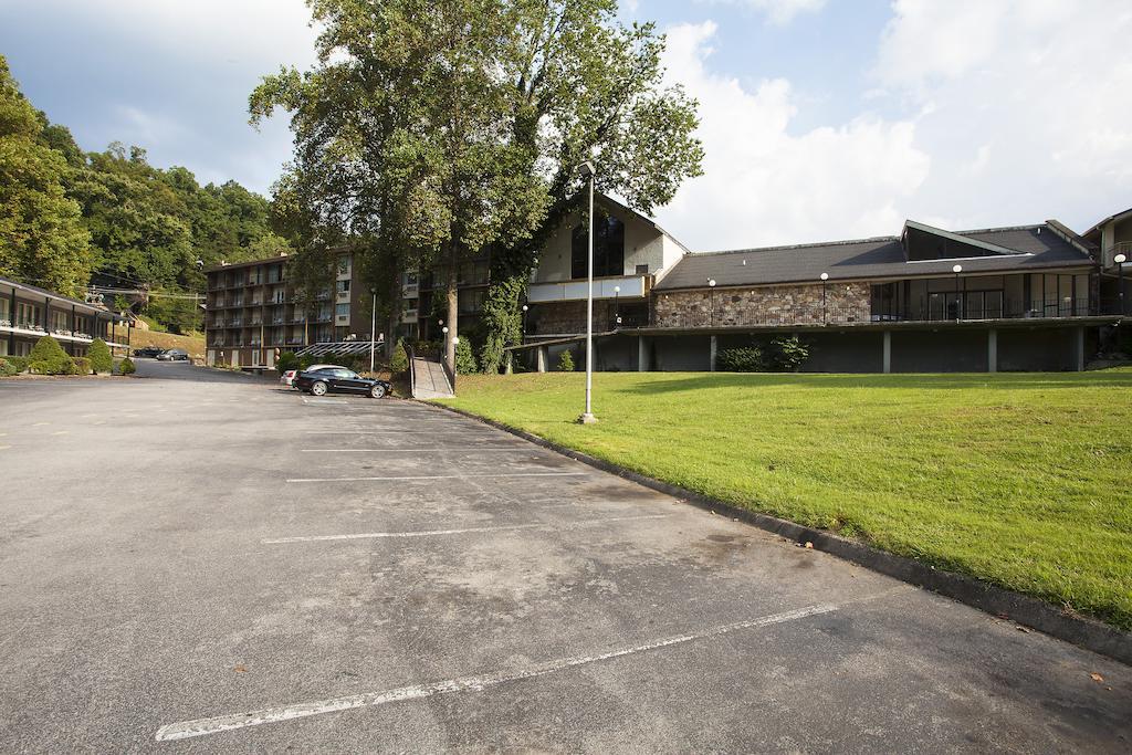 Four Seasons Motor Lodge Гатлинбург Экстерьер фото